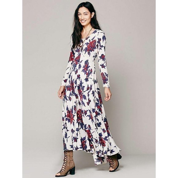 Free People Dresses | Free People First Kiss Floral Print Maxi Dress | Color: Red/White | Size: M | Wh1ter0se's Closet